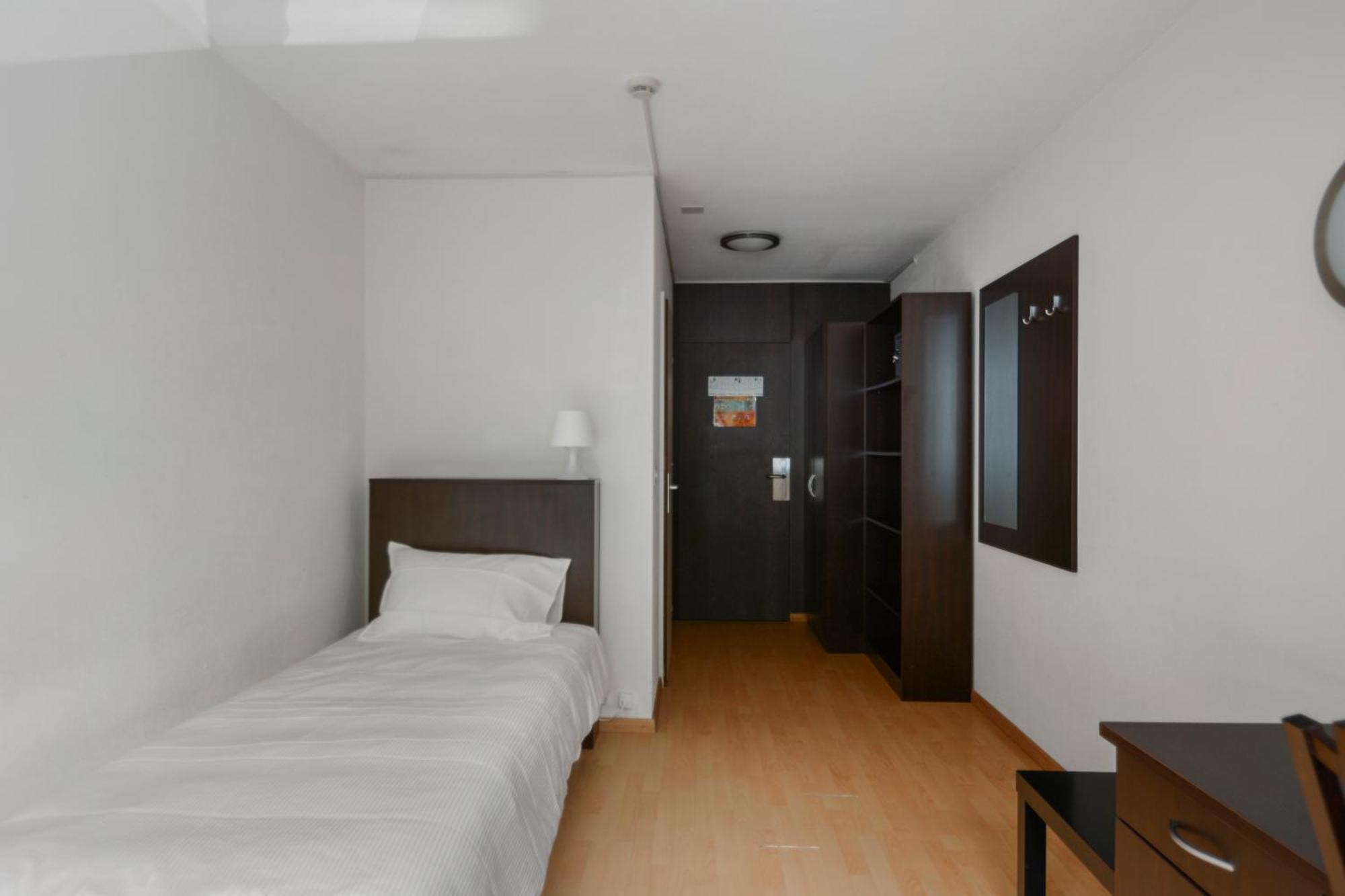 Neuchâtel City Hôtel Quarto foto